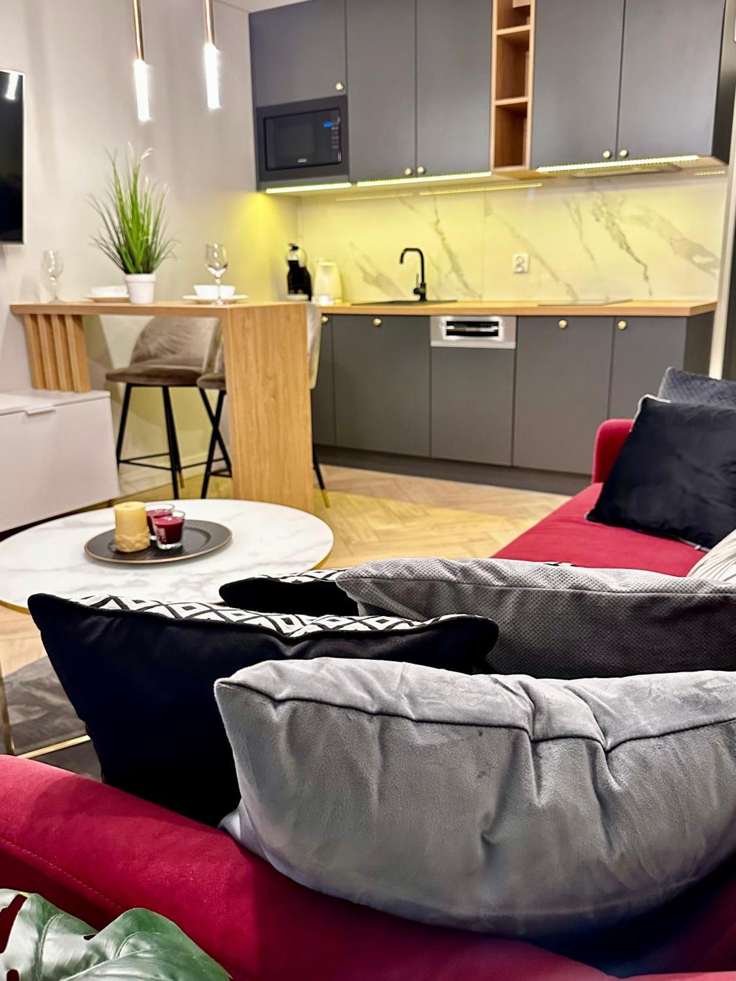 Apartamenty Kielce- Apartament Saphire Przy Zalew Kielecki, Faktura, Parking, Centrum 외부 사진