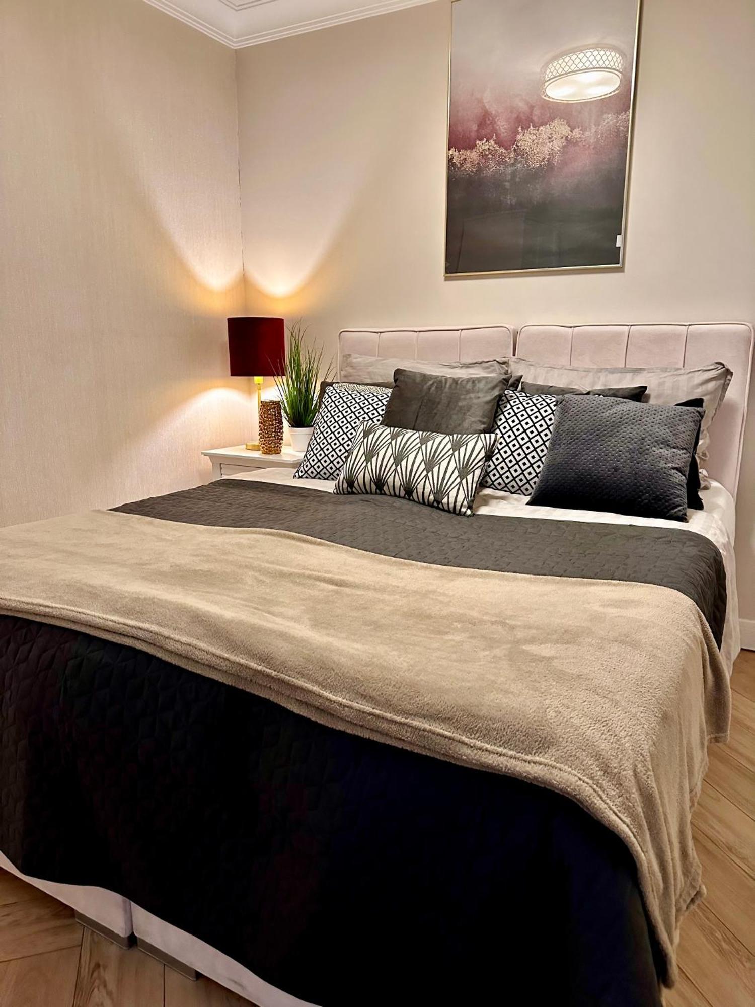 Apartamenty Kielce- Apartament Saphire Przy Zalew Kielecki, Faktura, Parking, Centrum 외부 사진